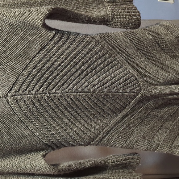 Cardigan - Picture 4 of 4